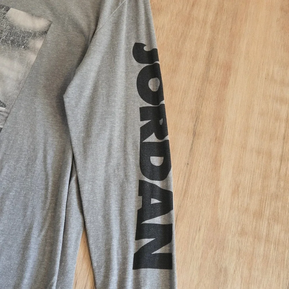 Jordan Retro 11 Concord Photo Men's Large Grey Long Sleeve Graphic T-Shirt